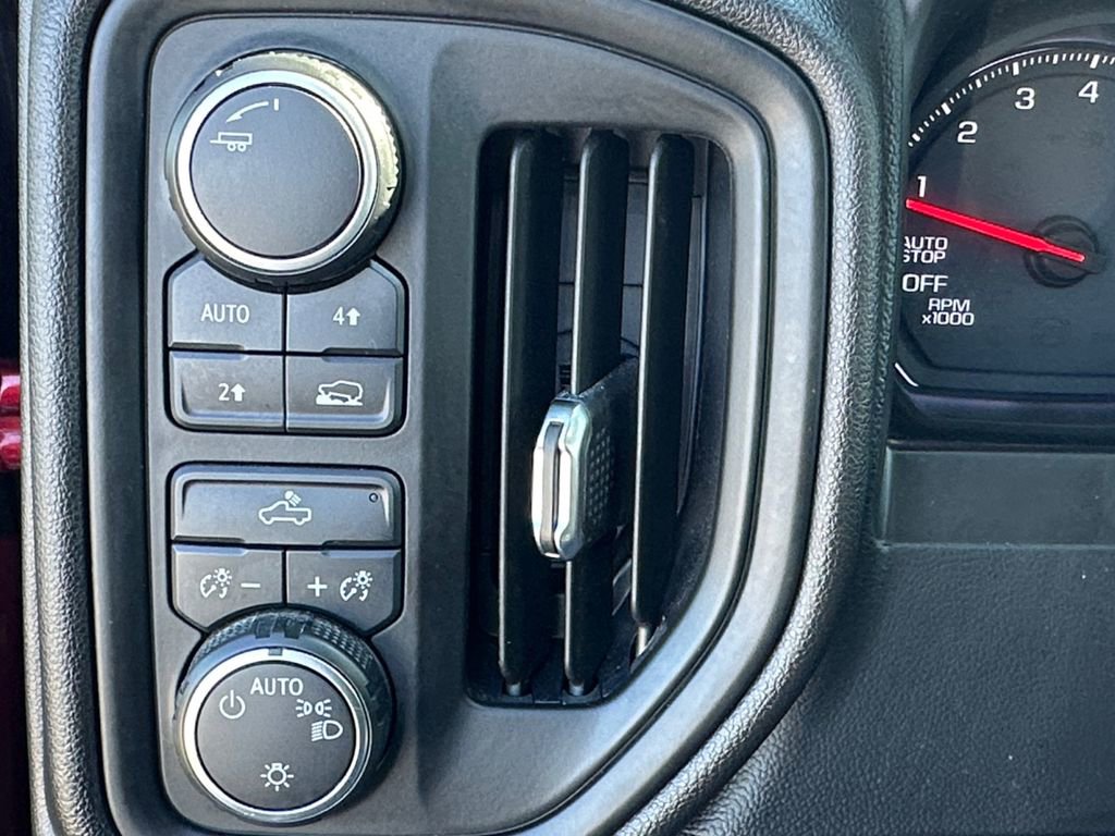 Used 2020 Chevrolet Silverado 1500 Custom w/ Custom Value Package image 20