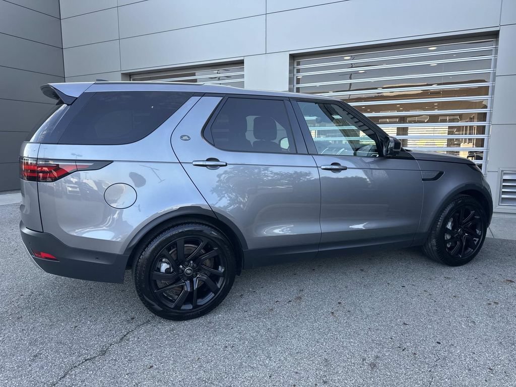 Certified 2025 Land Rover Discovery S AWD/4WD image 7