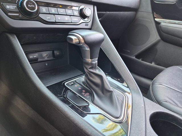Used 2022 Kia Niro Touring Special Edition FWD image 10