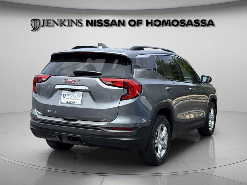 Used 2019 GMC Terrain SLE w/ Driver Convenience Package image 3