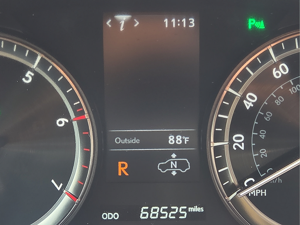 Used 2019 Lexus LX 570 4WD w/ Luxury Package image 18