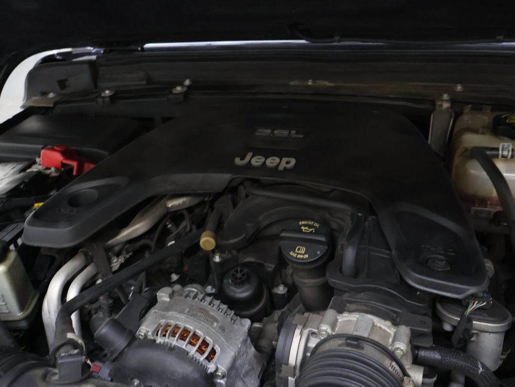 Used 2020 Jeep Gladiator Rubicon AWD/4WD image 29