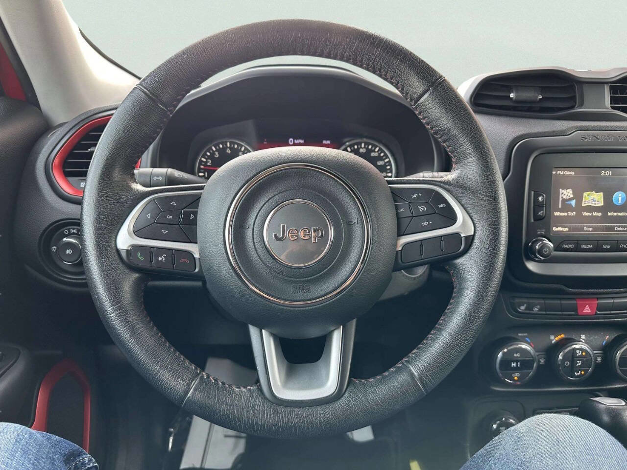 Used 2015 Jeep Renegade Trailhawk w/ Premium Leather Group AWD/4WD image 25