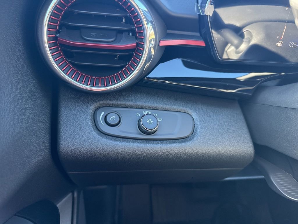 New 2026 Chevrolet Trax RS w/ Sunroof Package image 12