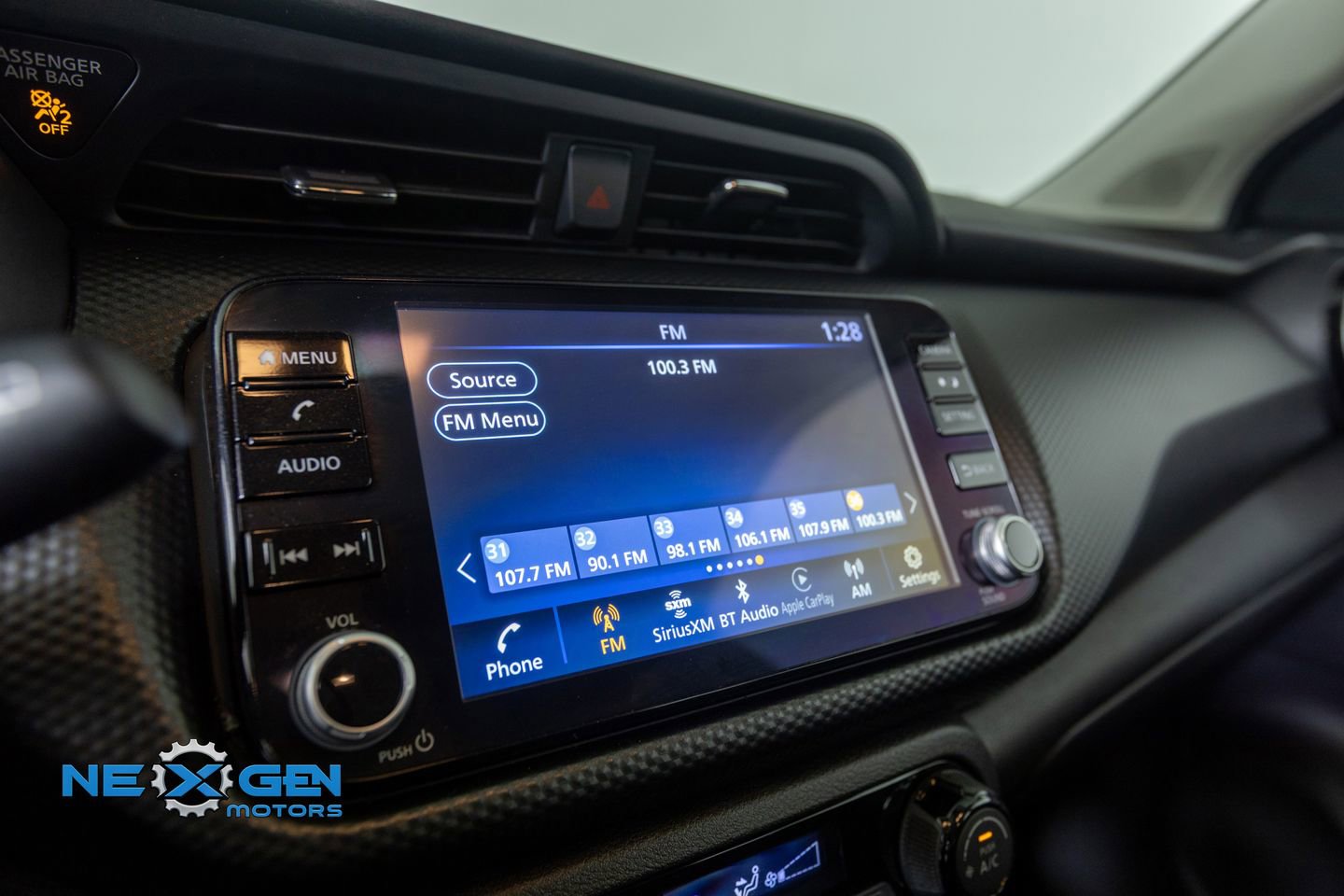 Used 2022 Nissan Kicks SV FWD image 17