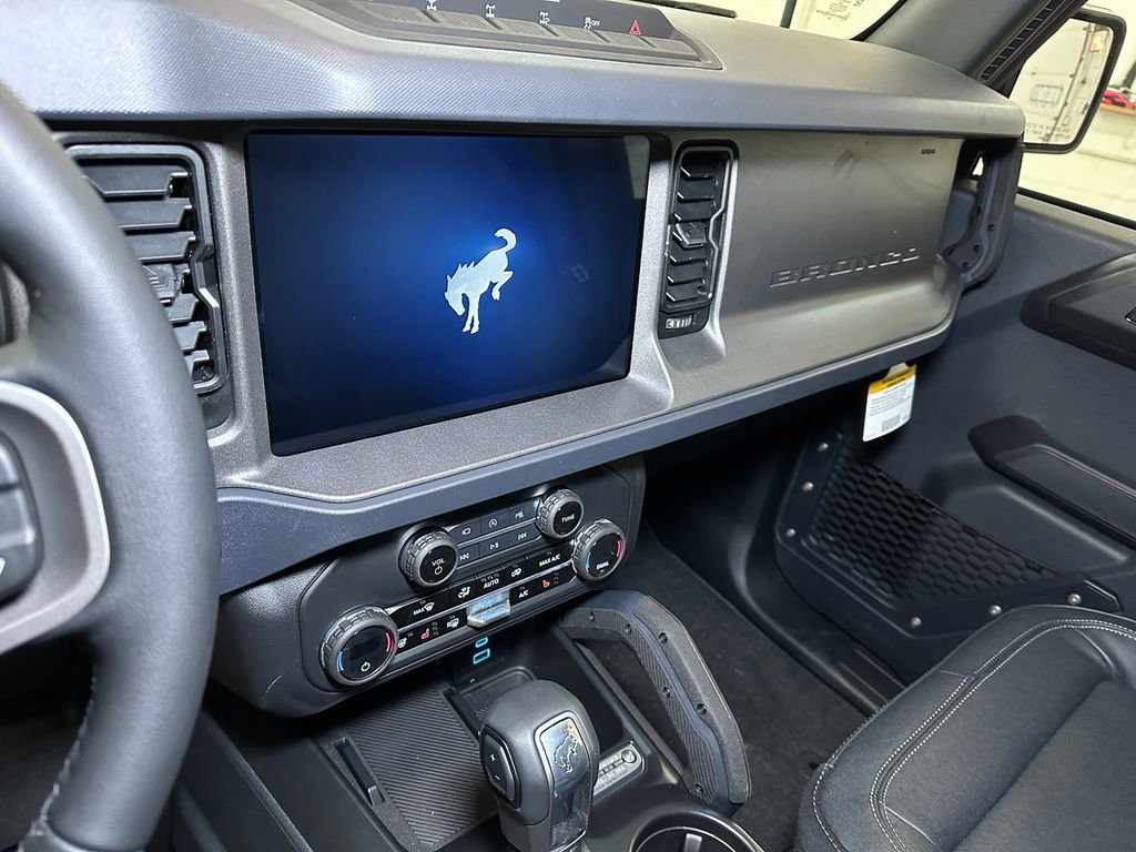 New 2025 Ford Bronco Badlands image 30
