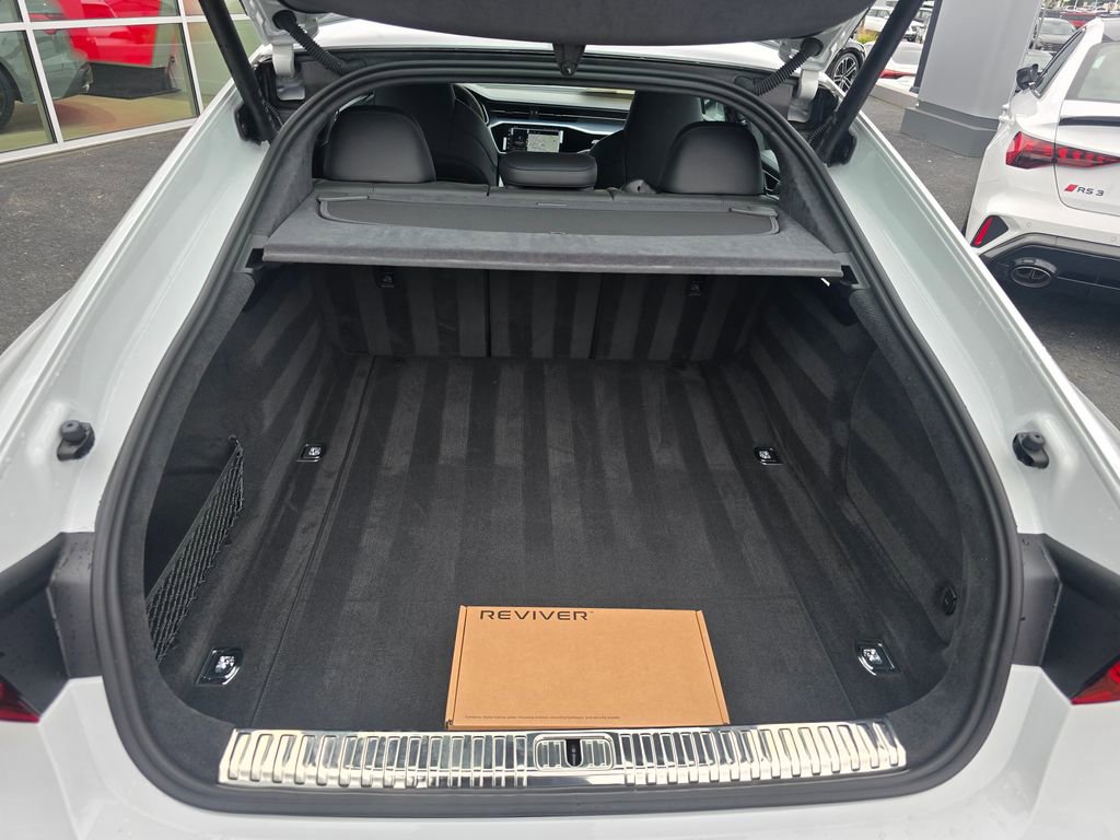 Used 2024 Audi RS 7 Performance image 12