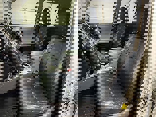 Used 2011 Toyota 4Runner SR5 w/ Convenience Pkg image 17