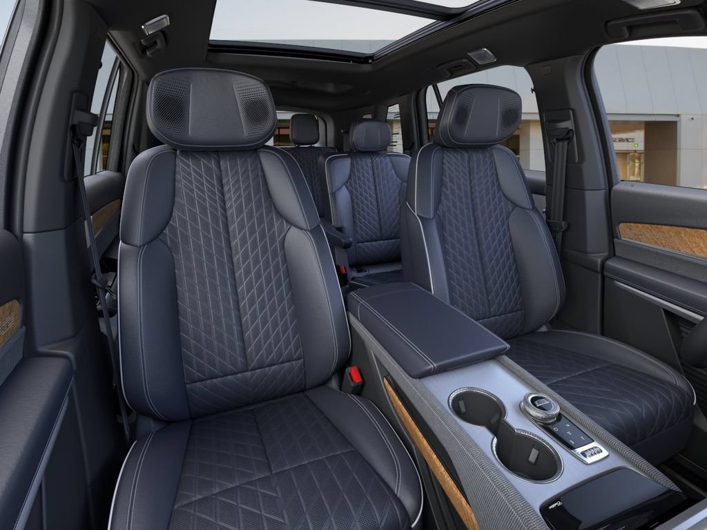 New 2026 Cadillac Vistiq Premium Luxury AWD/4WD image 16