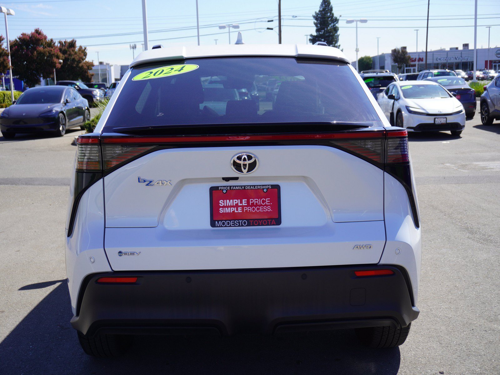 Used 2024 Toyota bZ4X AWD w/ Weather Package image 10
