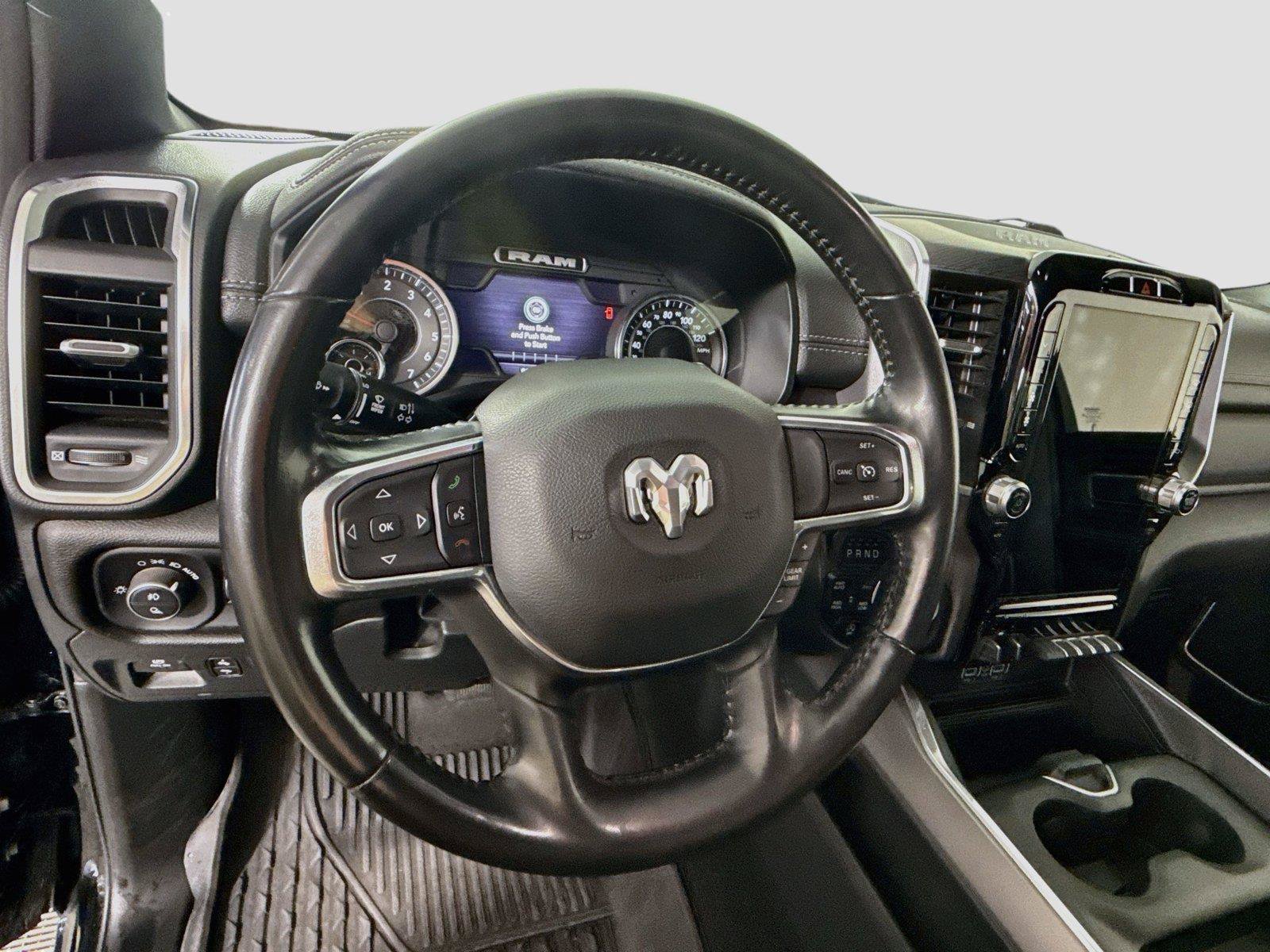 Used 2023 RAM 1500 Laramie AWD/4WD image 5