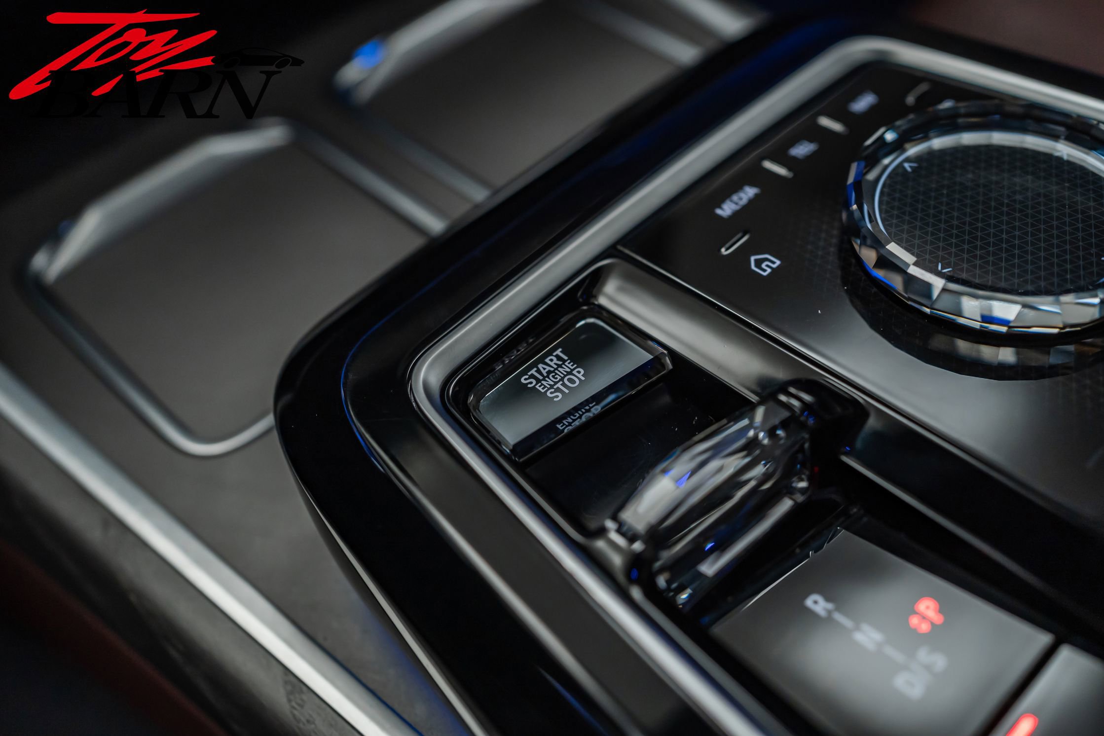 Used 2023 BMW 760i xDrive image 43