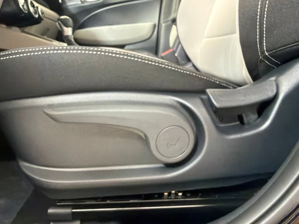 New 2026 Hyundai Venue SEL FWD image 12
