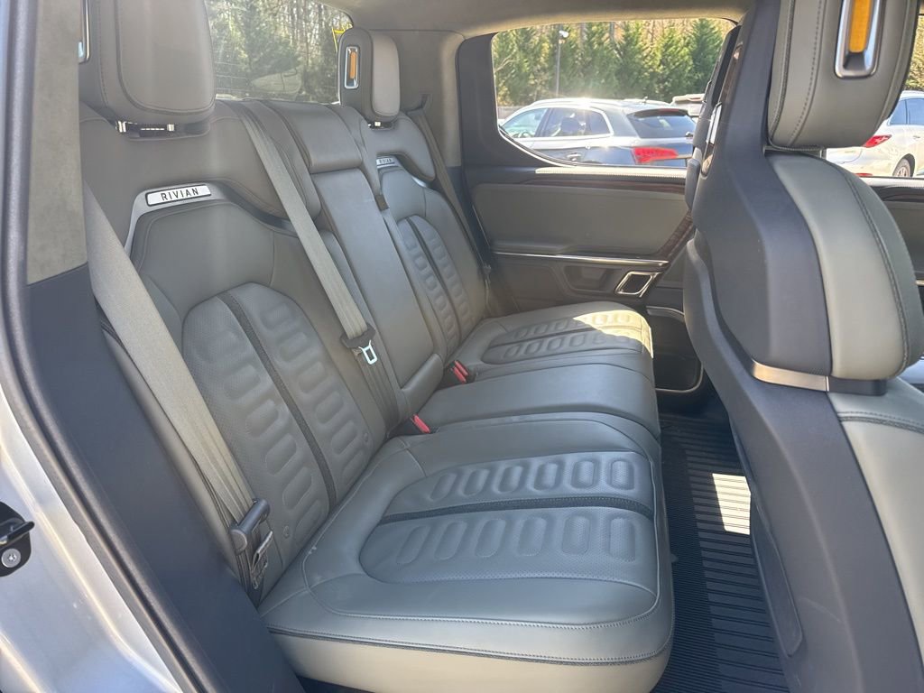 Used 2022 Rivian R1T Adventure image 7