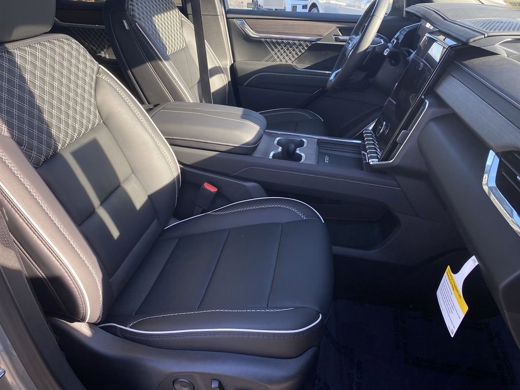 New 2026 GMC Acadia Denali w/ Super Cruise Package AWD/4WD image 44