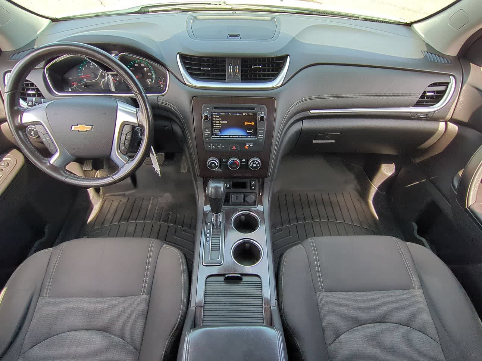 Used 2015 Chevrolet Traverse LT AWD/4WD image 16