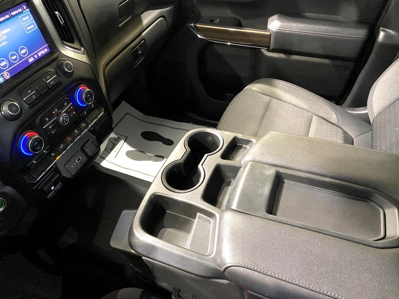 Used 2022 Chevrolet Silverado 1500 LT w/ Z71 Off-Road Package image 17