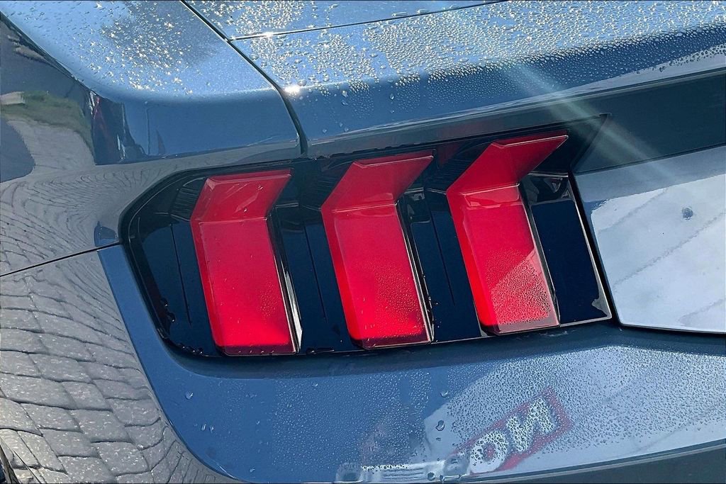 Used 2024 Ford Mustang Coupe RWD image 22