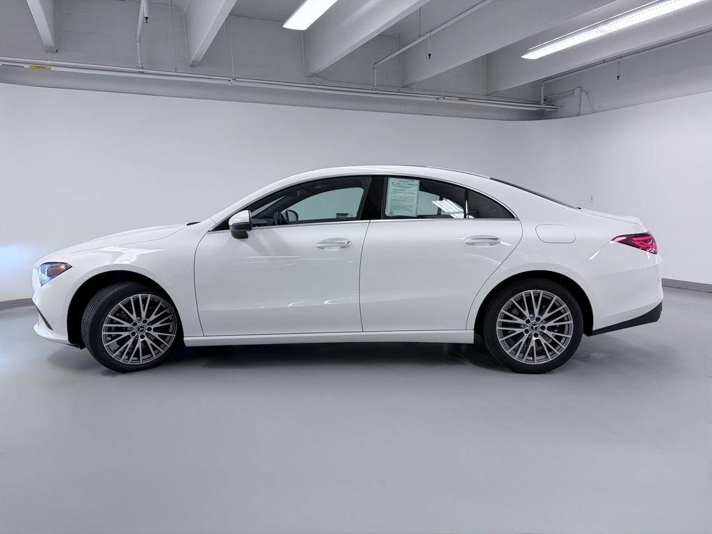 Used 2022 Mercedes-Benz CLA 250 4MATIC image 5
