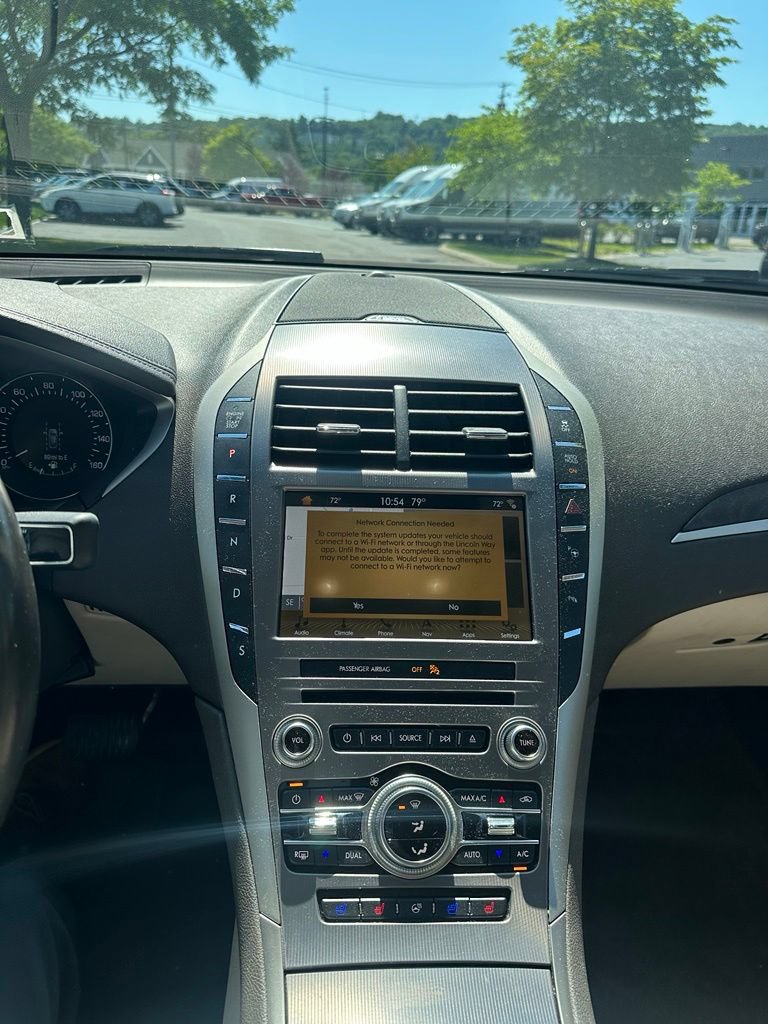 Used 2019 Lincoln MKZ Reserve AWD/4WD image 13
