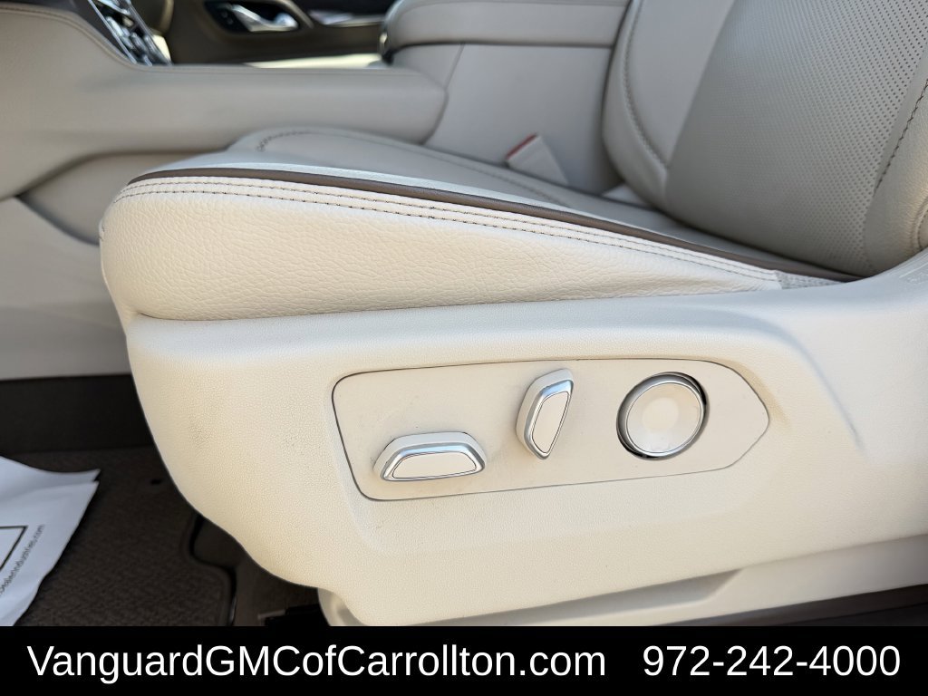Used 2024 GMC Yukon XL Denali RWD image 31