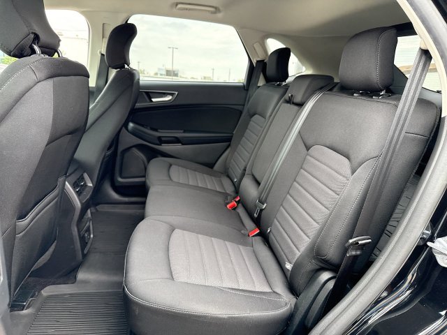 Used 2017 Ford Edge SE AWD/4WD image 22