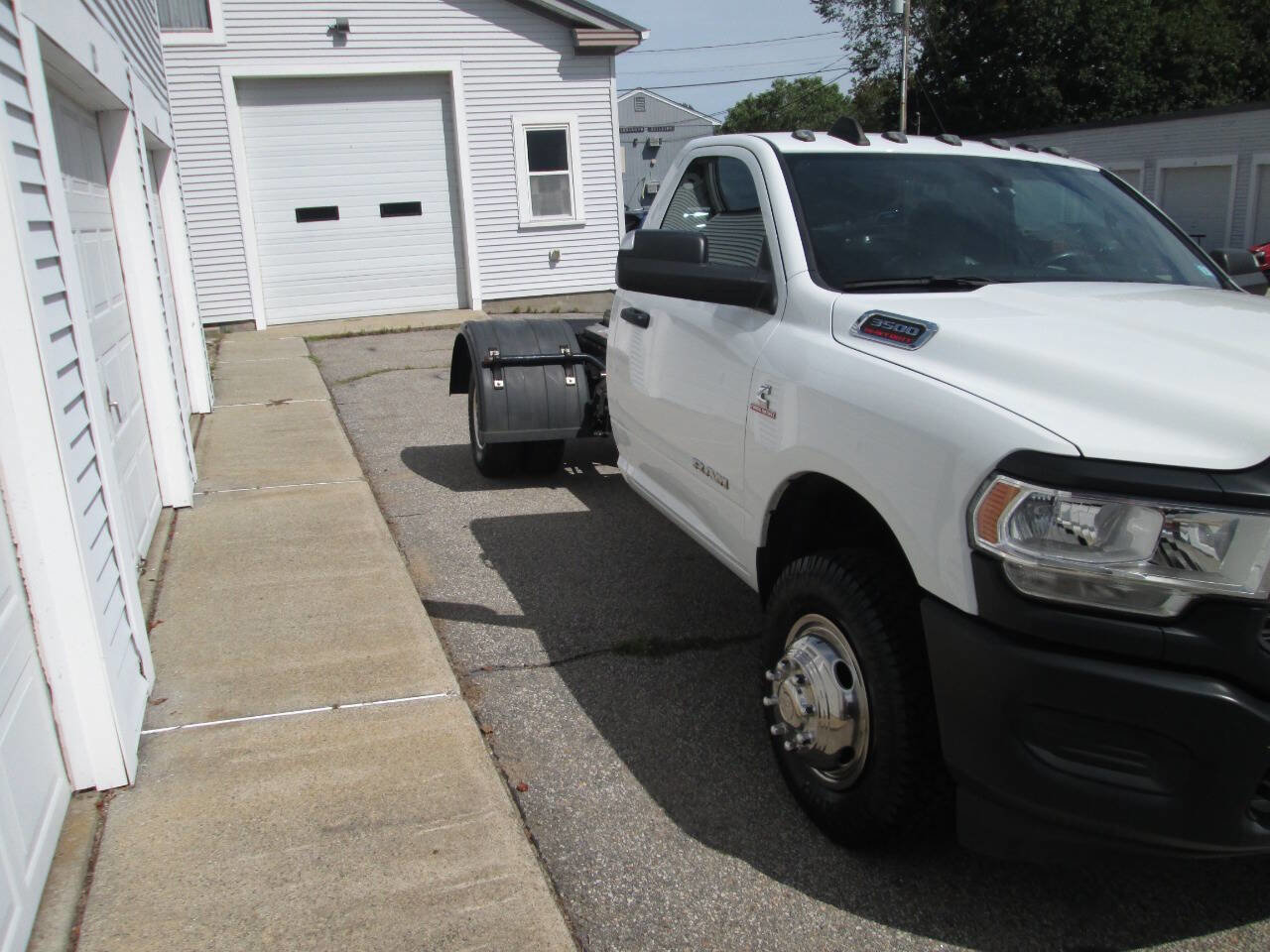 Used 2022 RAM 3500 Tradesman image 7