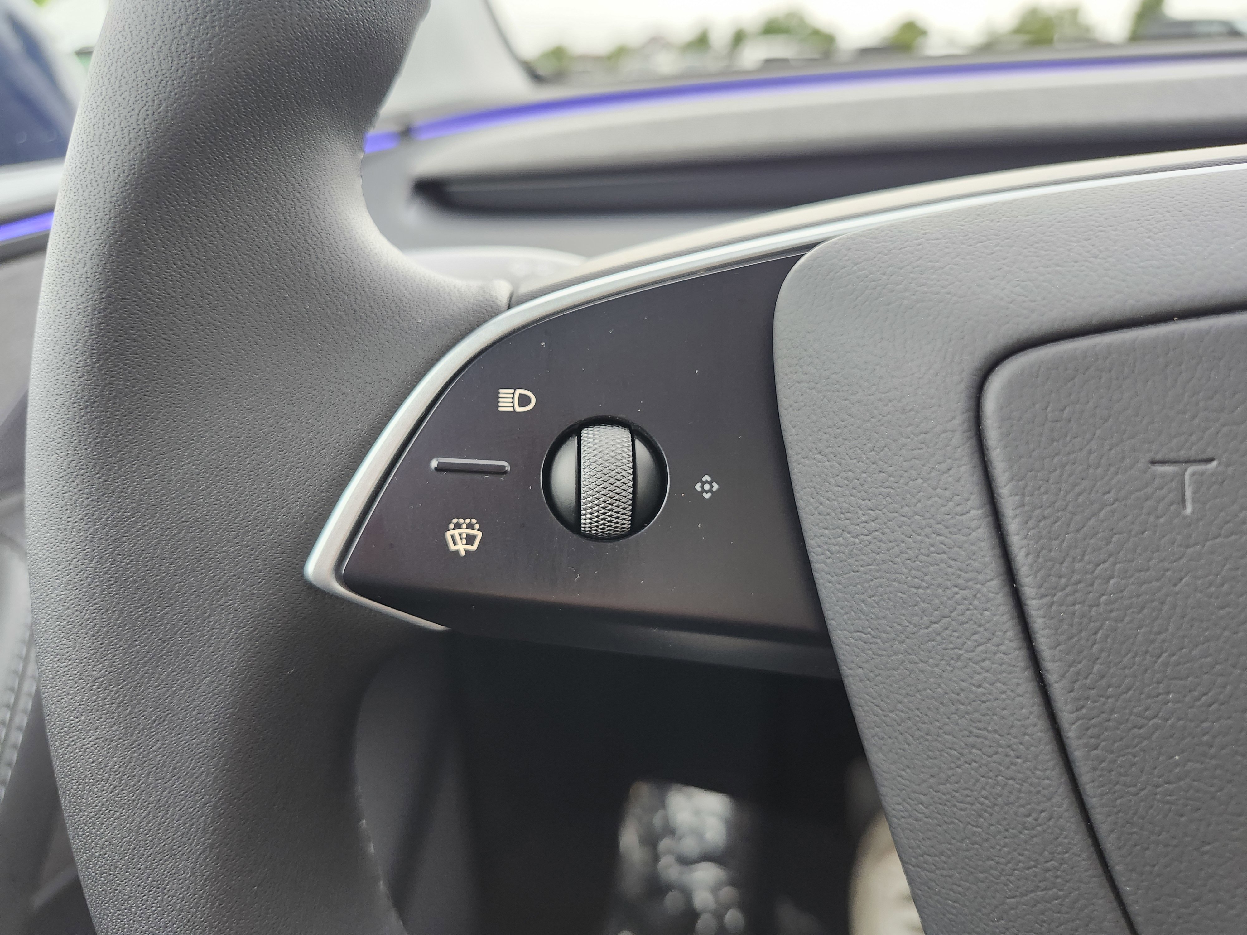 Used 2026 Tesla Model Y 2WD image 32