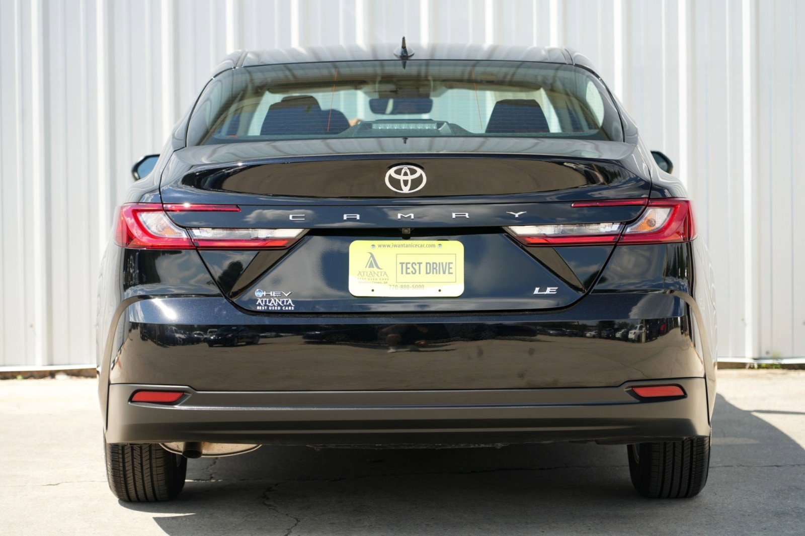 Used 2025 Toyota Camry LE w/ Convenience Package image 9