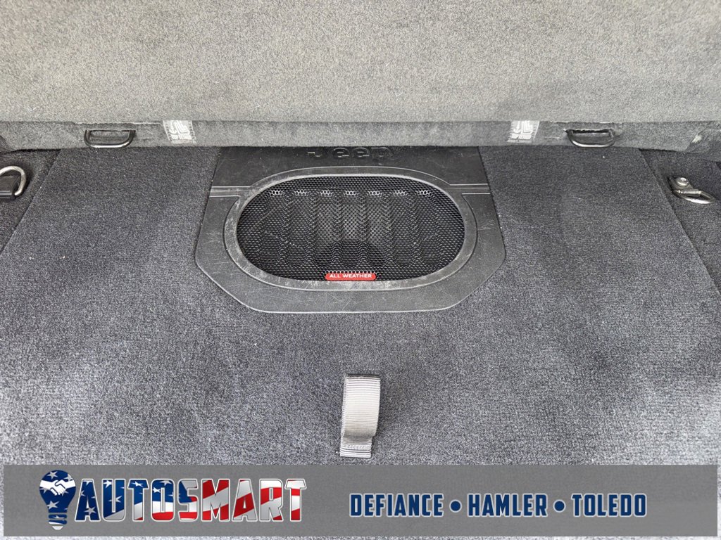 Used 2021 Jeep Wrangler Sport image 17