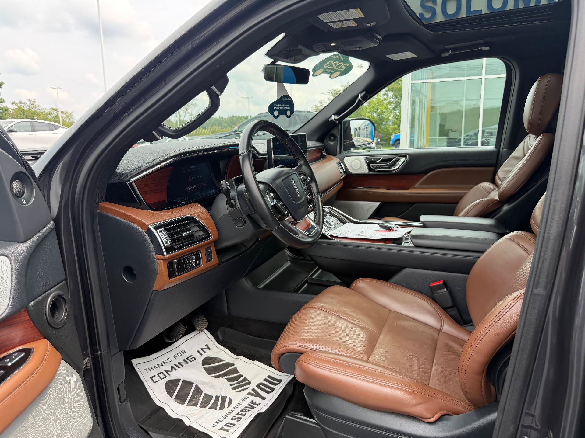 Used 2023 Lincoln Navigator L Reserve AWD/4WD image 18