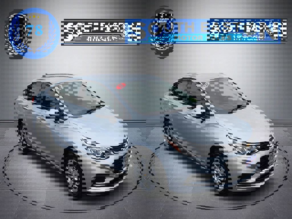 Used 2018 Chevrolet Cruze LS w/ LS Fleet Convenience Package image 2