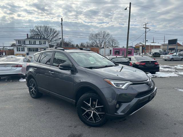 Used 2017 Toyota RAV4 SE AWD/4WD image 2