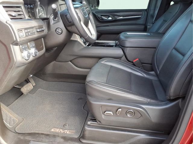 Used 2021 GMC Yukon Denali w/ Denali Premium Package image 18