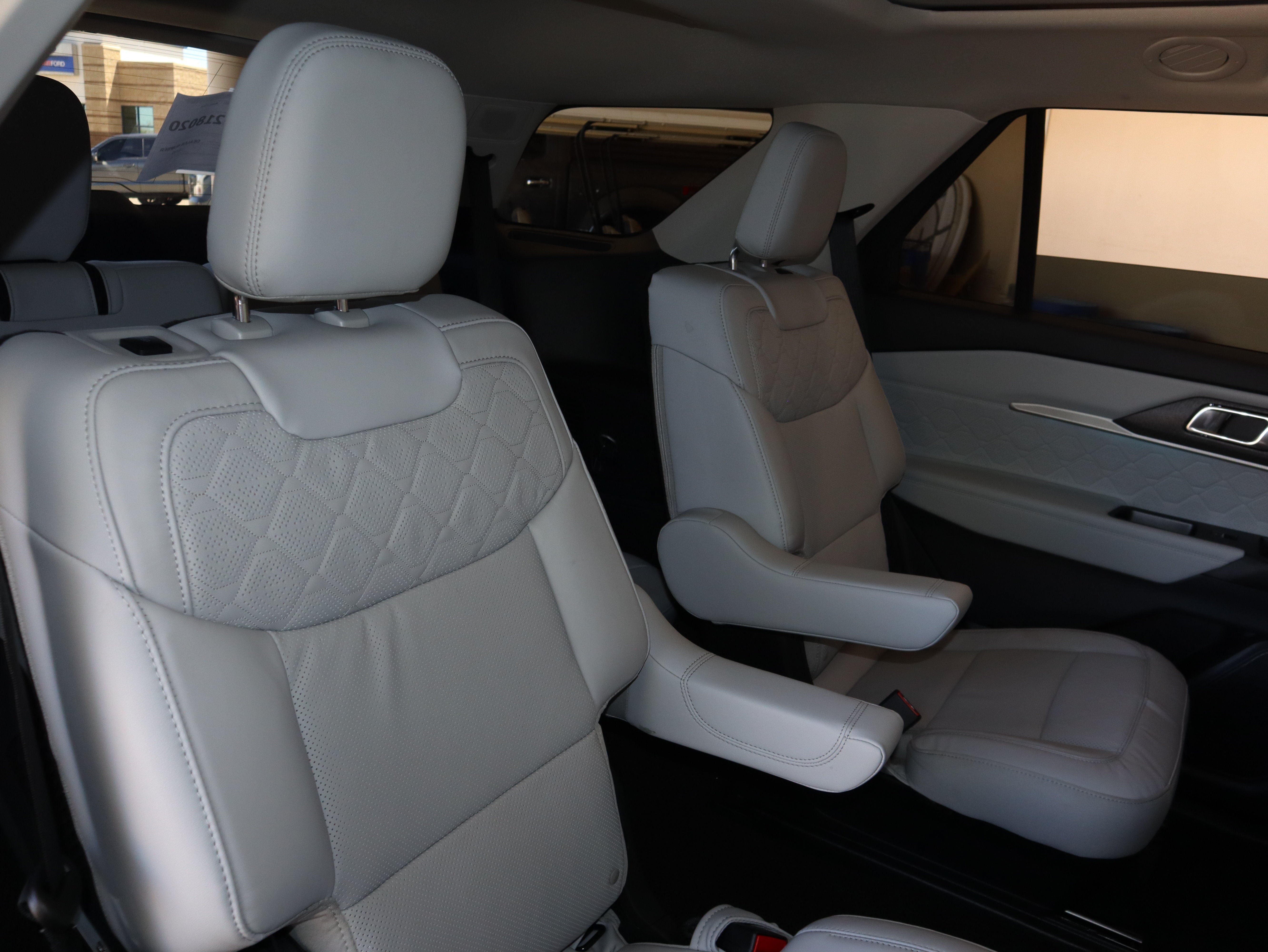 New 2026 Ford Explorer Platinum w/ LUX Leather Package AWD/4WD image 45