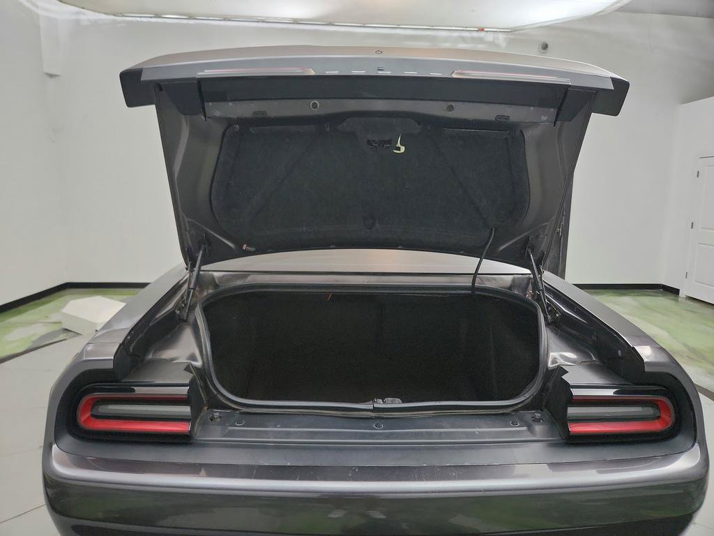 Used 2020 Dodge Challenger SXT RWD image 38