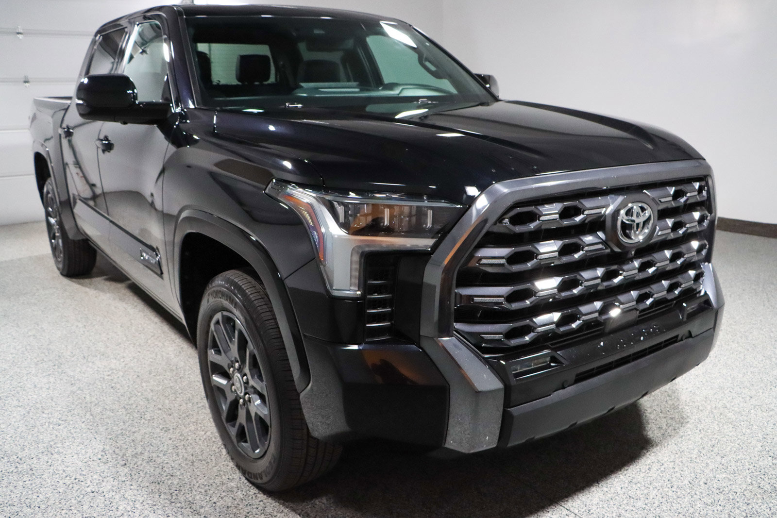 Used 2023 Toyota Tundra Platinum image 5