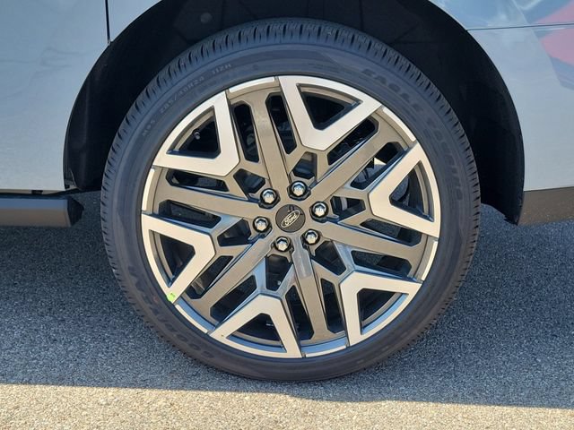 New 2026 Ford Expedition Max Platinum w/ Platinum Ultimate Package AWD/4WD image 5