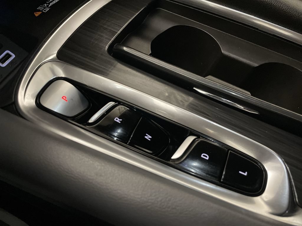 Used 2022 Buick Enclave Essence w/ LPO, Floor Liner Package FWD image 9