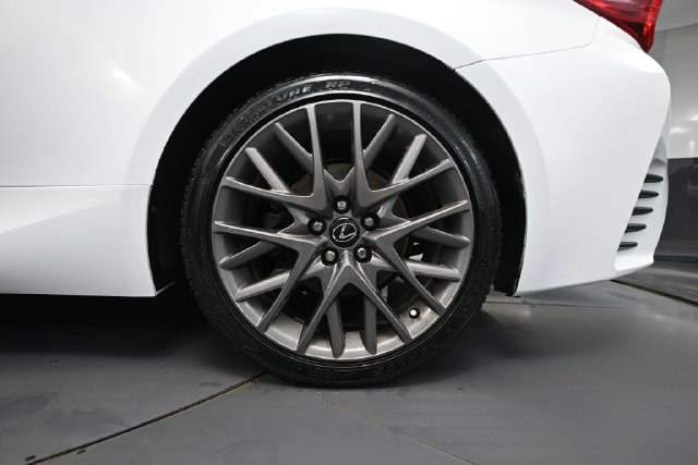 Used 2017 Lexus RC 200t F Sport RWD image 10