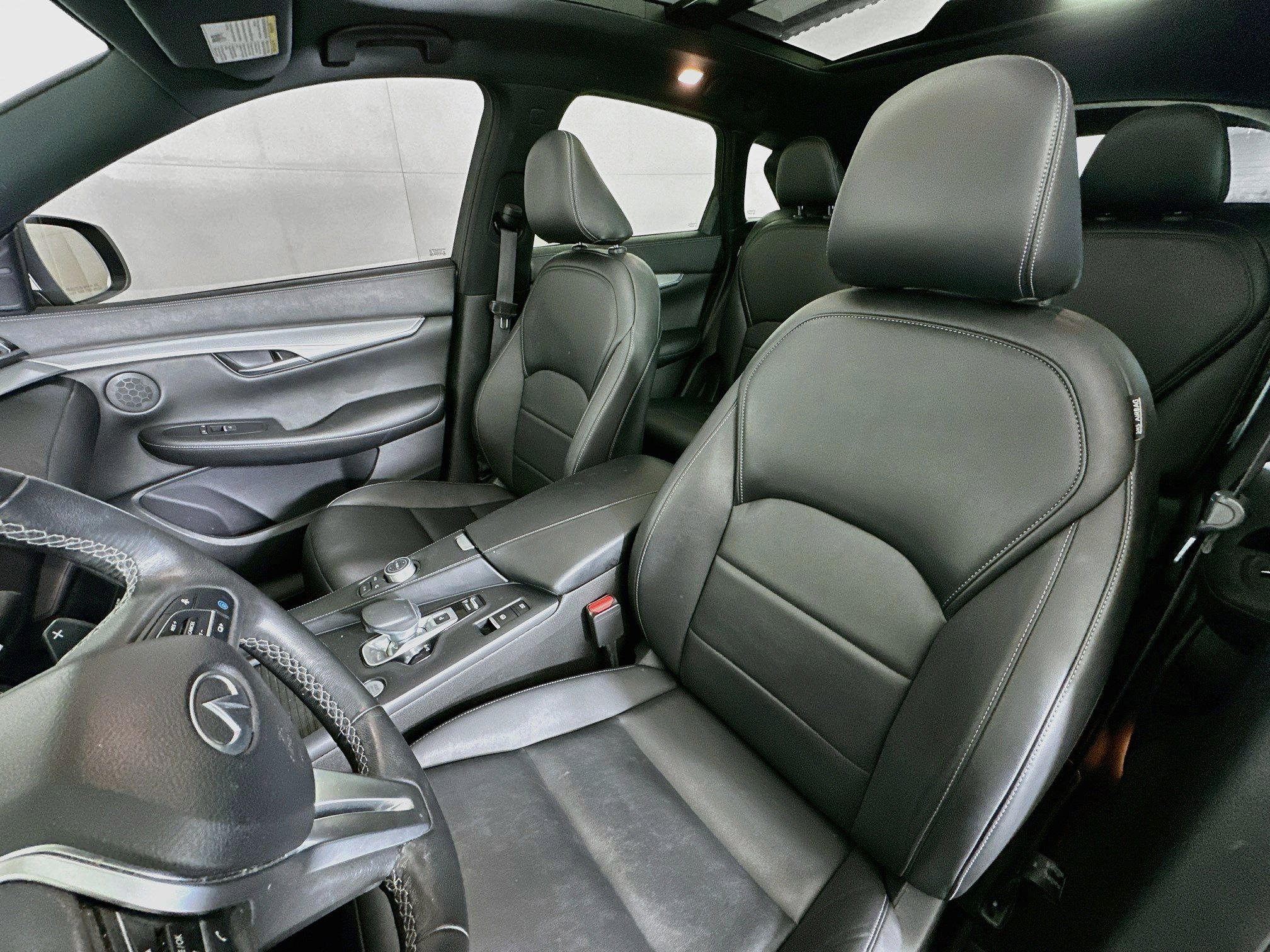 Used 2021 INFINITI QX50 Luxe w/ Appearance Package FWD image 13