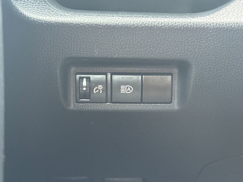 Used 2019 Toyota RAV4 LE w/ All Weather Liner Package image 31