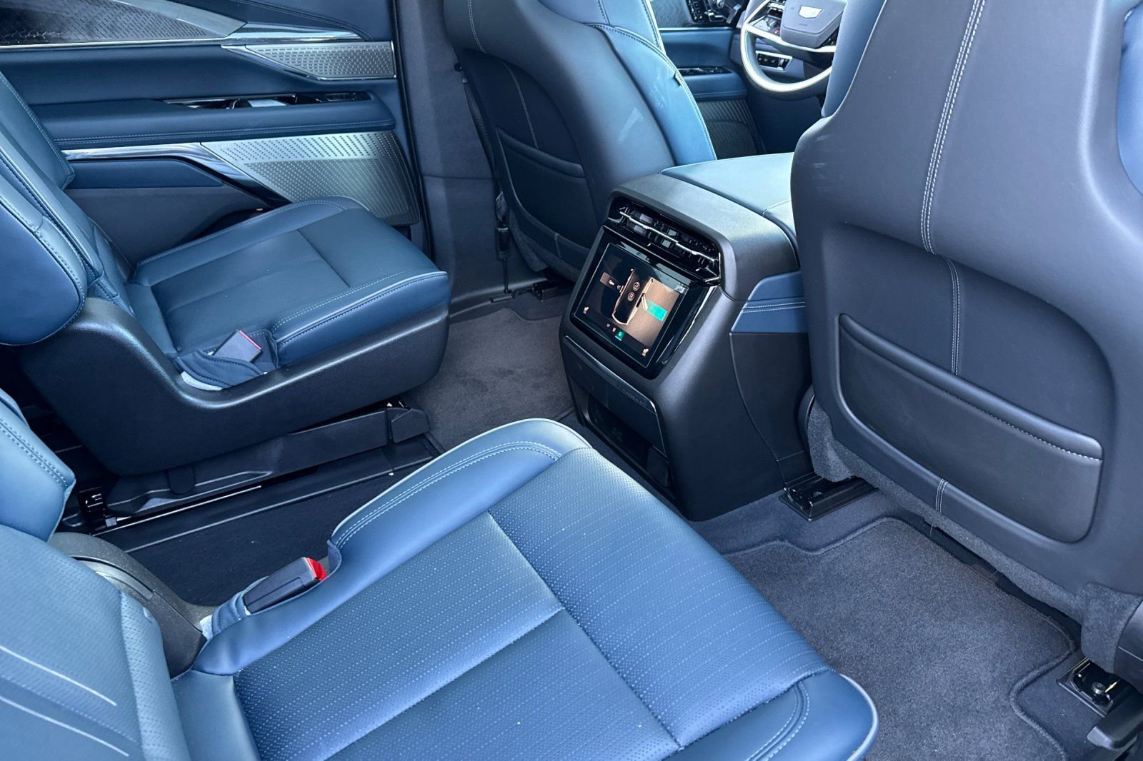 Used 2025 Cadillac Escalade IQ Sport 2 image 16