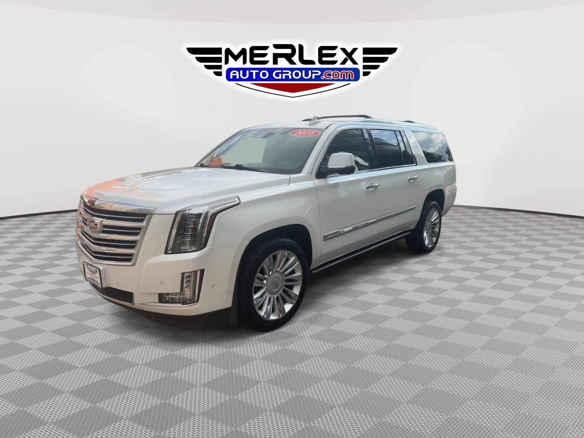 Used 2018 Cadillac Escalade ESV Platinum RWD image 4
