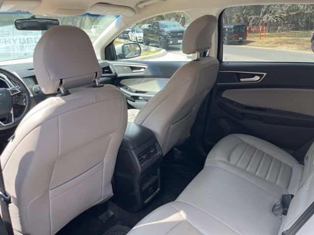 Used 2018 Ford Edge SEL image 10