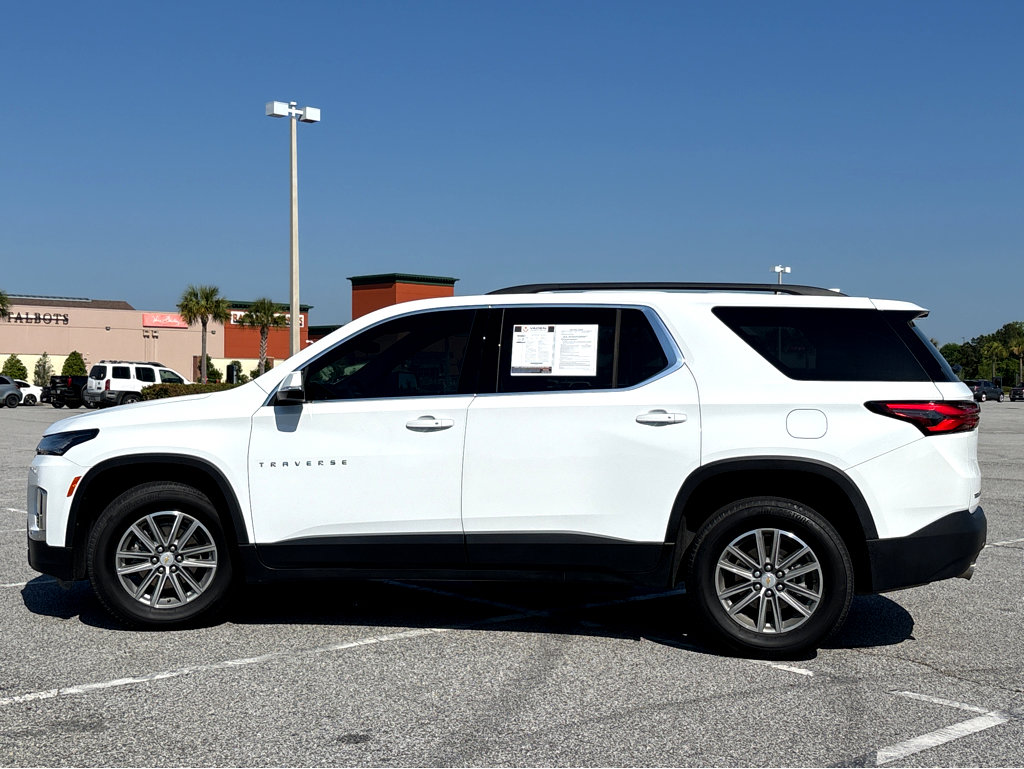 Used 2023 Chevrolet Traverse LT image 24