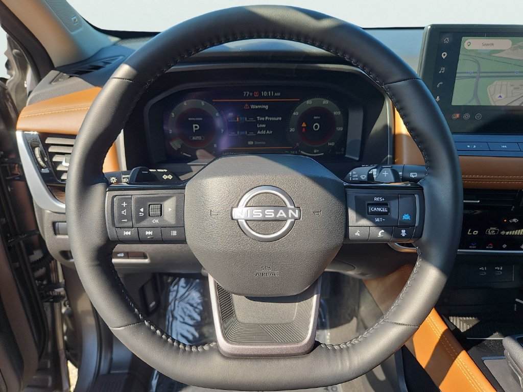 Used 2025 Nissan Rogue Platinum w/ Platinum Premium Package AWD/4WD image 32