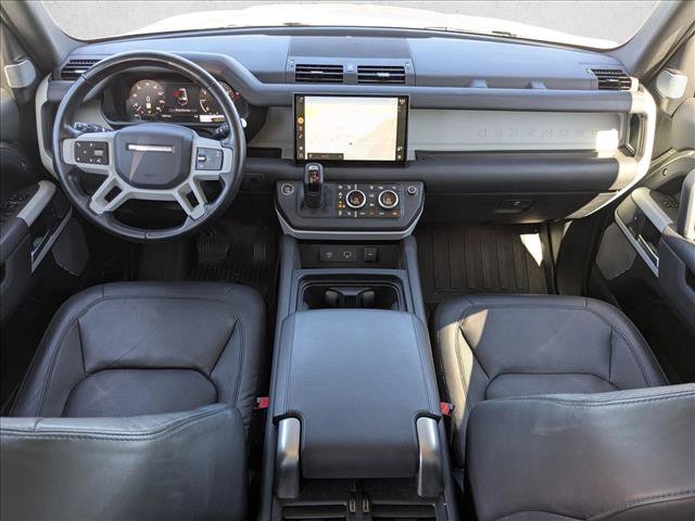 Used 2023 Land Rover Defender 130 SE AWD/4WD image 14