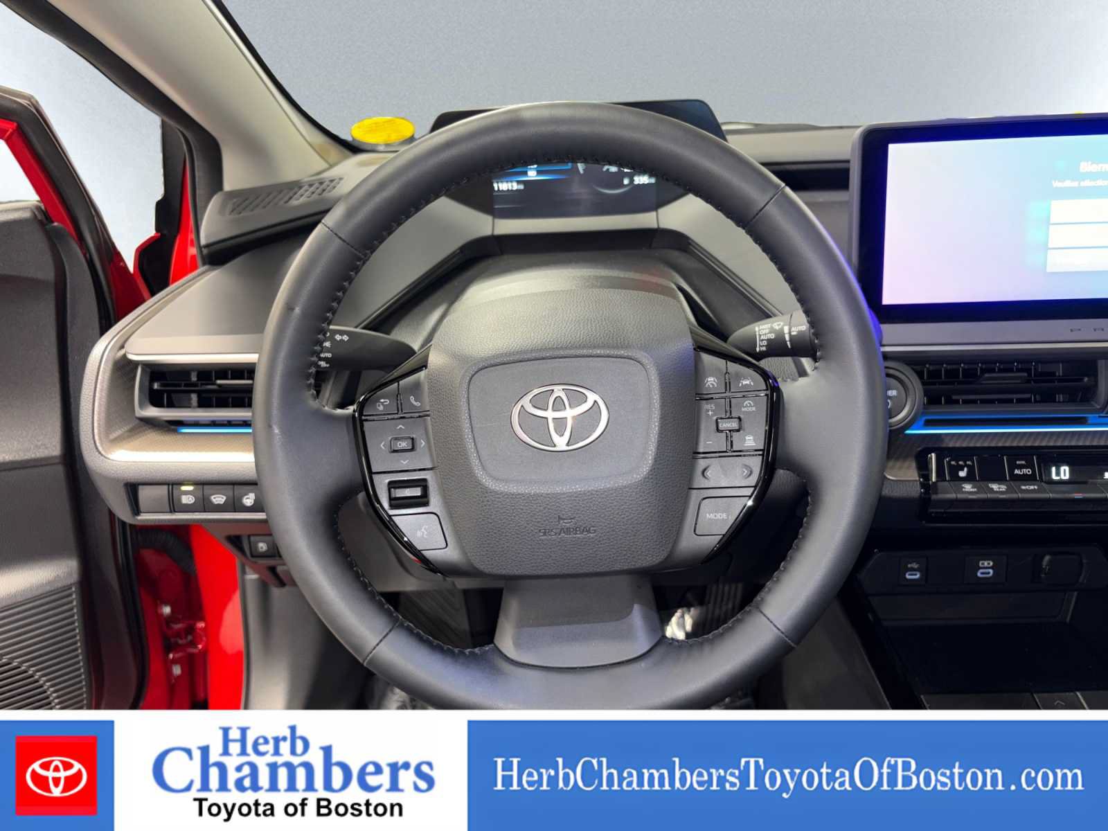 Used 2024 Toyota Prius XLE AWD/4WD image 18