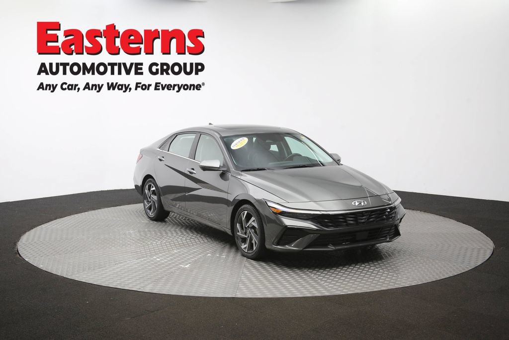 Used 2024 Hyundai Elantra Limited FWD image 52